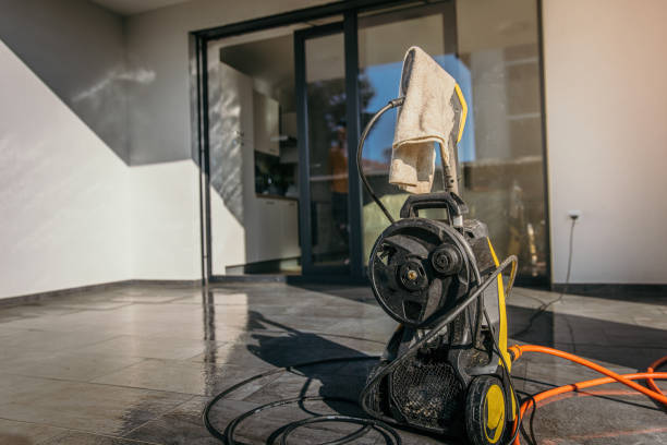 Best Solar Panel Cleaning  in Smithville, TX